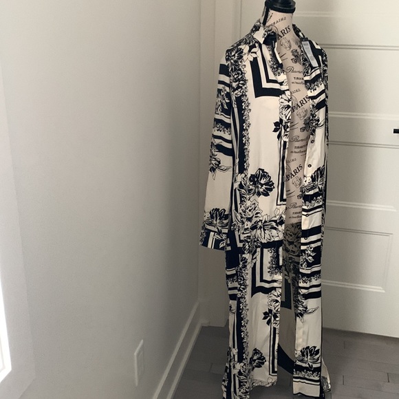 Long sweater - Picture 4 of 4